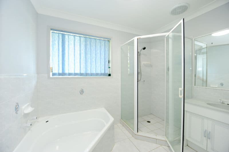 8 Nicholas Street, GLADSTONE QLD 4680, Gladstone - Thumbnail 4
