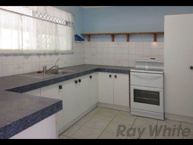 36 Burgoyne Street, Bundamba QLD 4304, Bundamba - Thumbnail 6