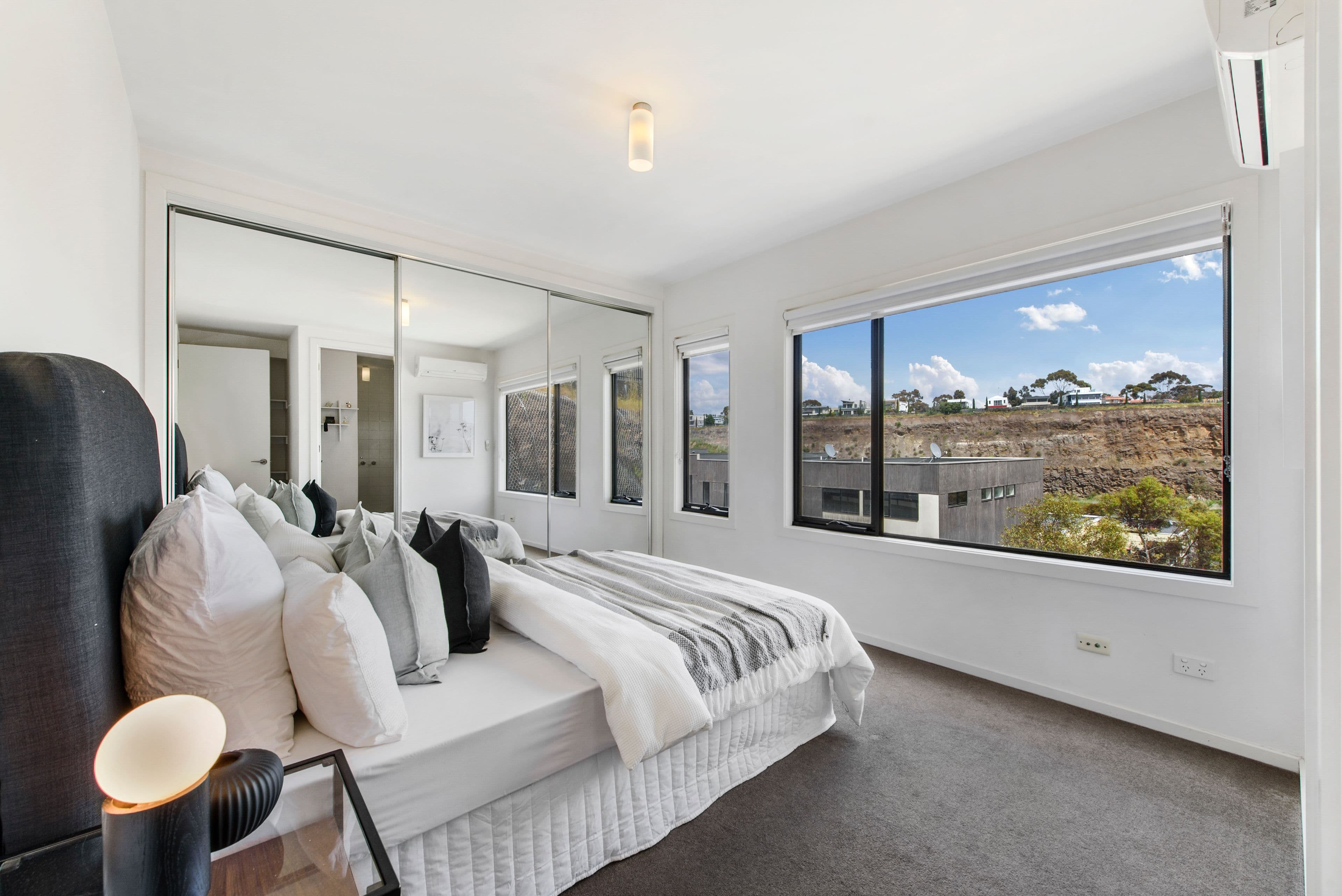 18 Grandvalley Drive, Keilor East VIC 3033, Keilor East - Thumbnail 4
