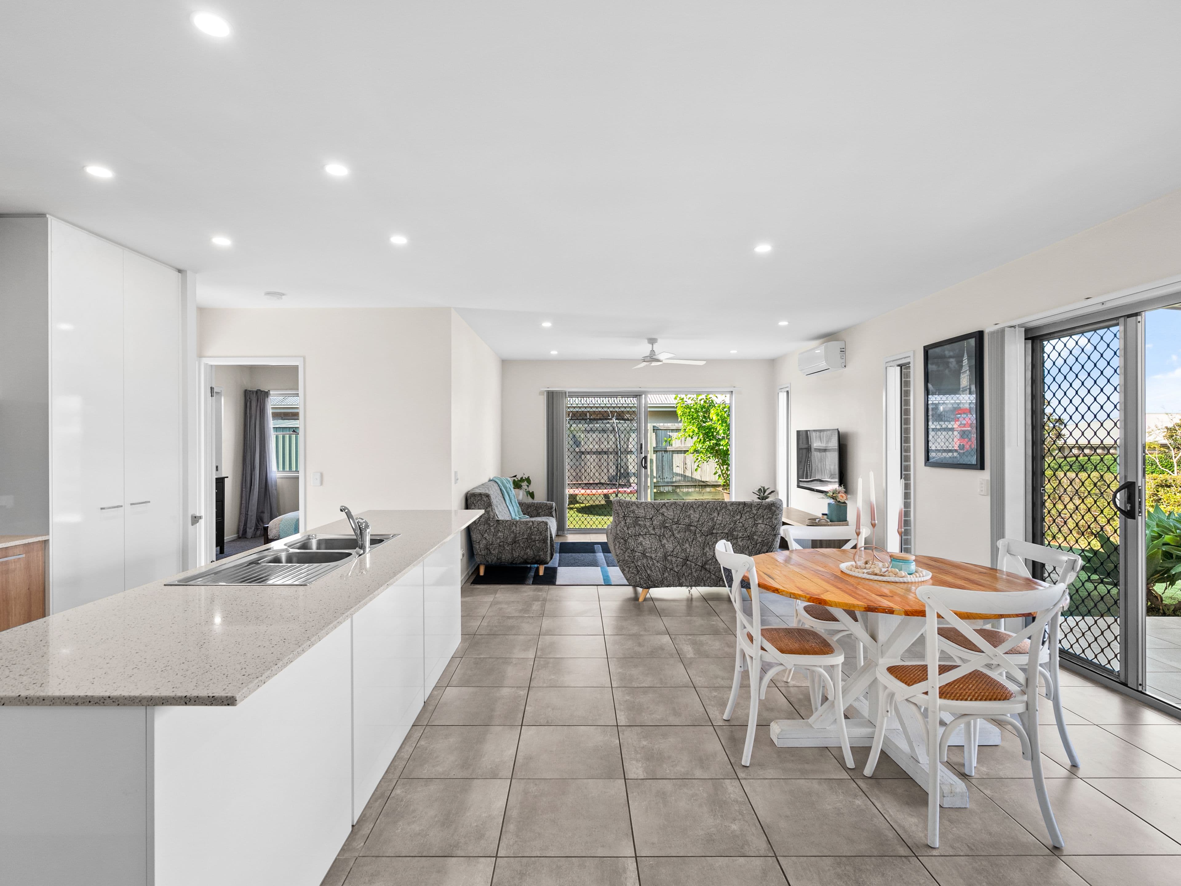 39 Edwardson Drive, Coomera QLD 4209, Coomera - Thumbnail 3