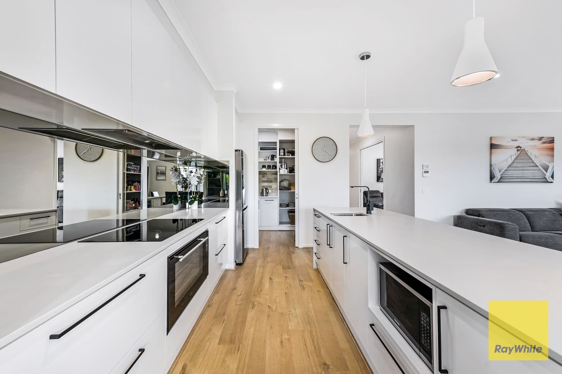 16 David Collins Drive, Endeavour Hills VIC 3802, Endeavour Hills - Thumbnail 5