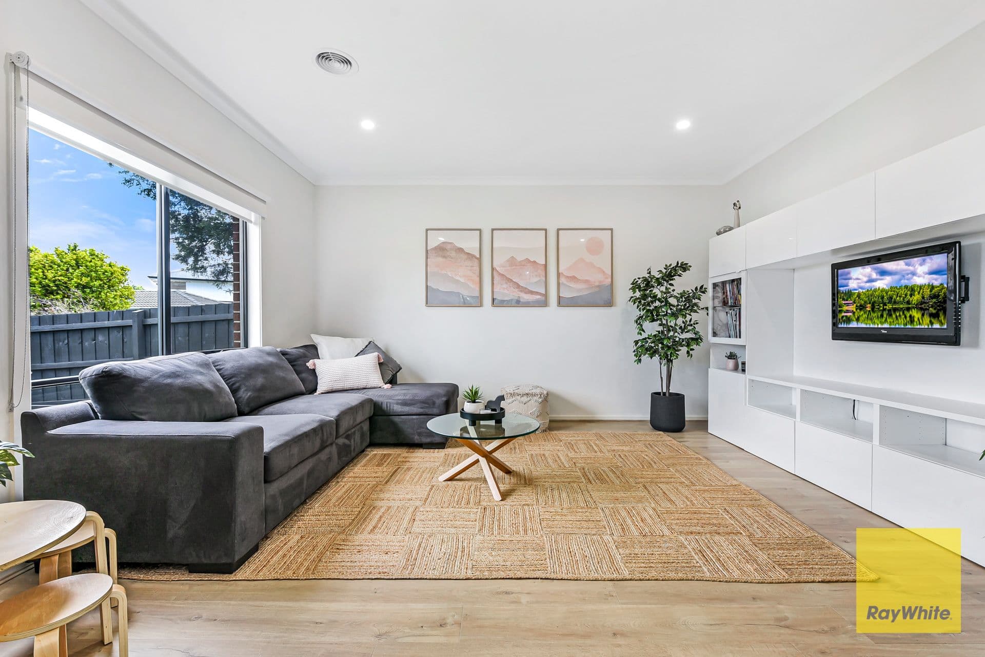 16 David Collins Drive, Endeavour Hills VIC 3802, Endeavour Hills - Thumbnail 8