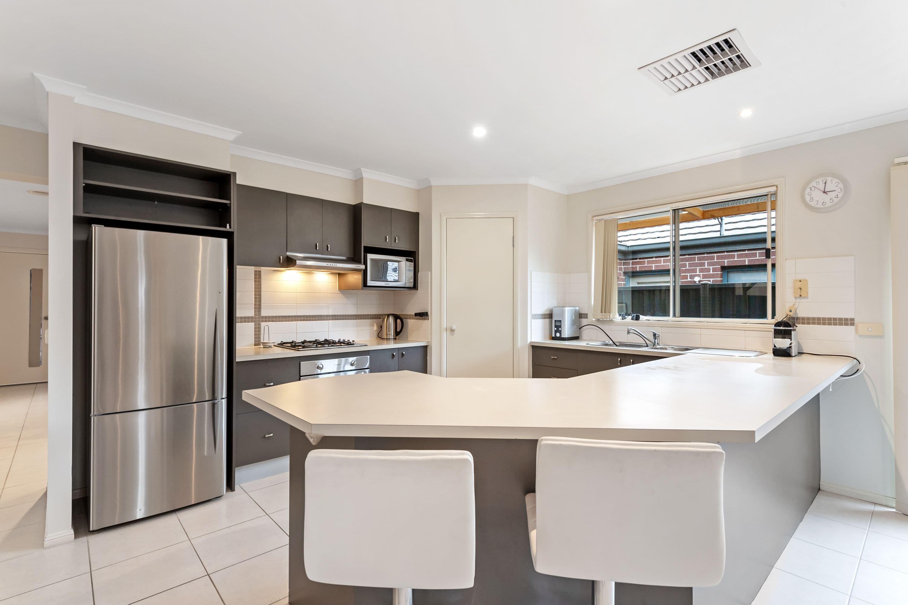 12 Hele Close, Caroline Springs VIC 3023, Caroline Springs - Thumbnail 6