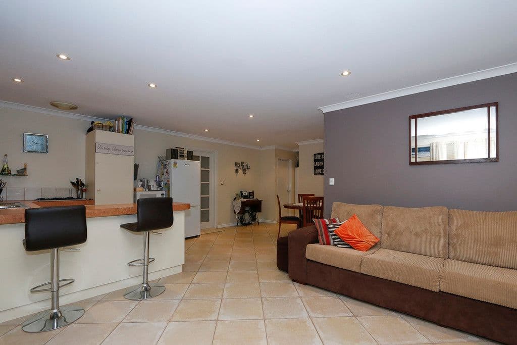 52 Coonawarra Drive, Caversham WA 6055, Caversham - Thumbnail 7