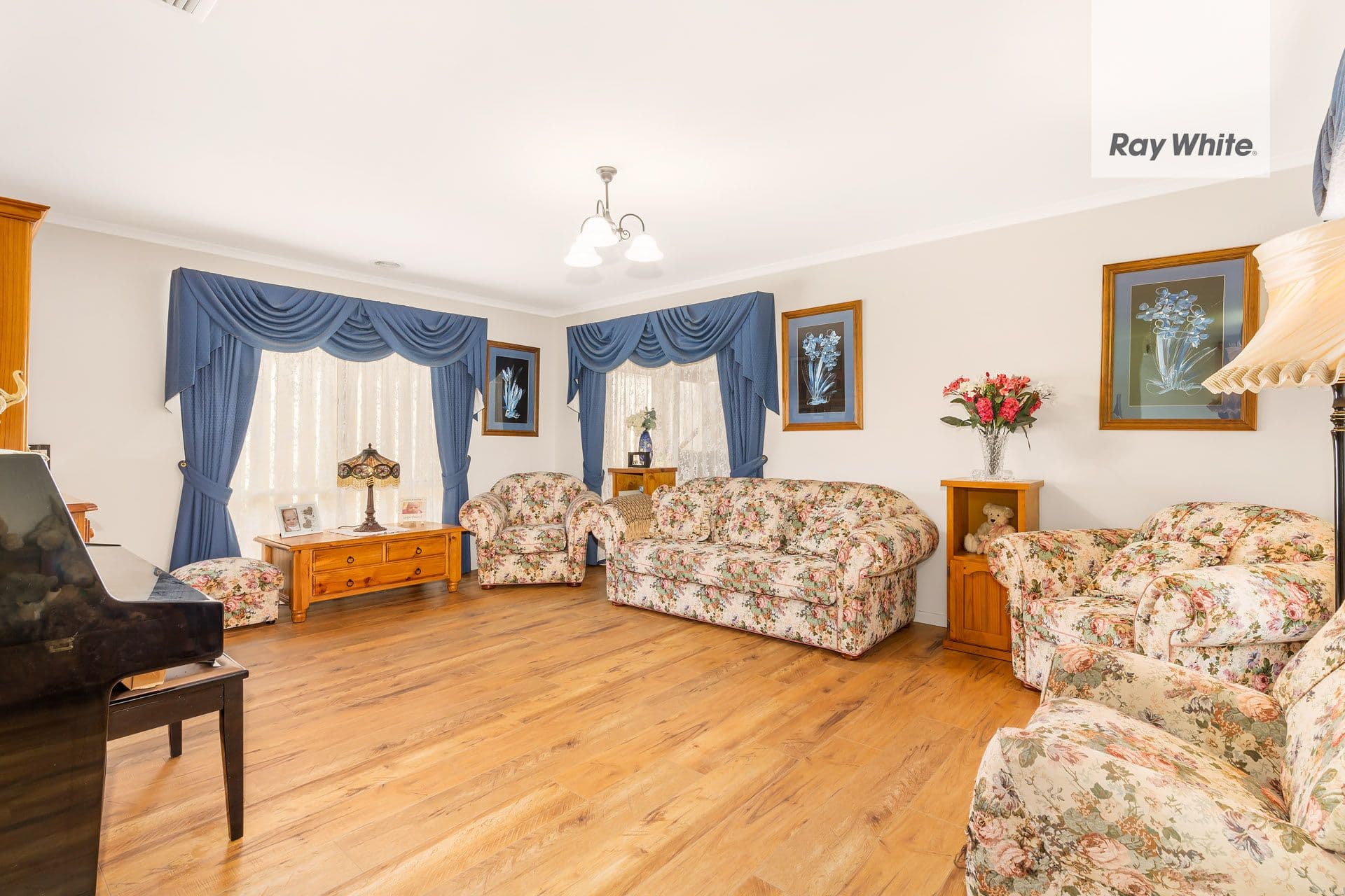 19 Junor Court, South Morang VIC 3752, South Morang - Thumbnail 2
