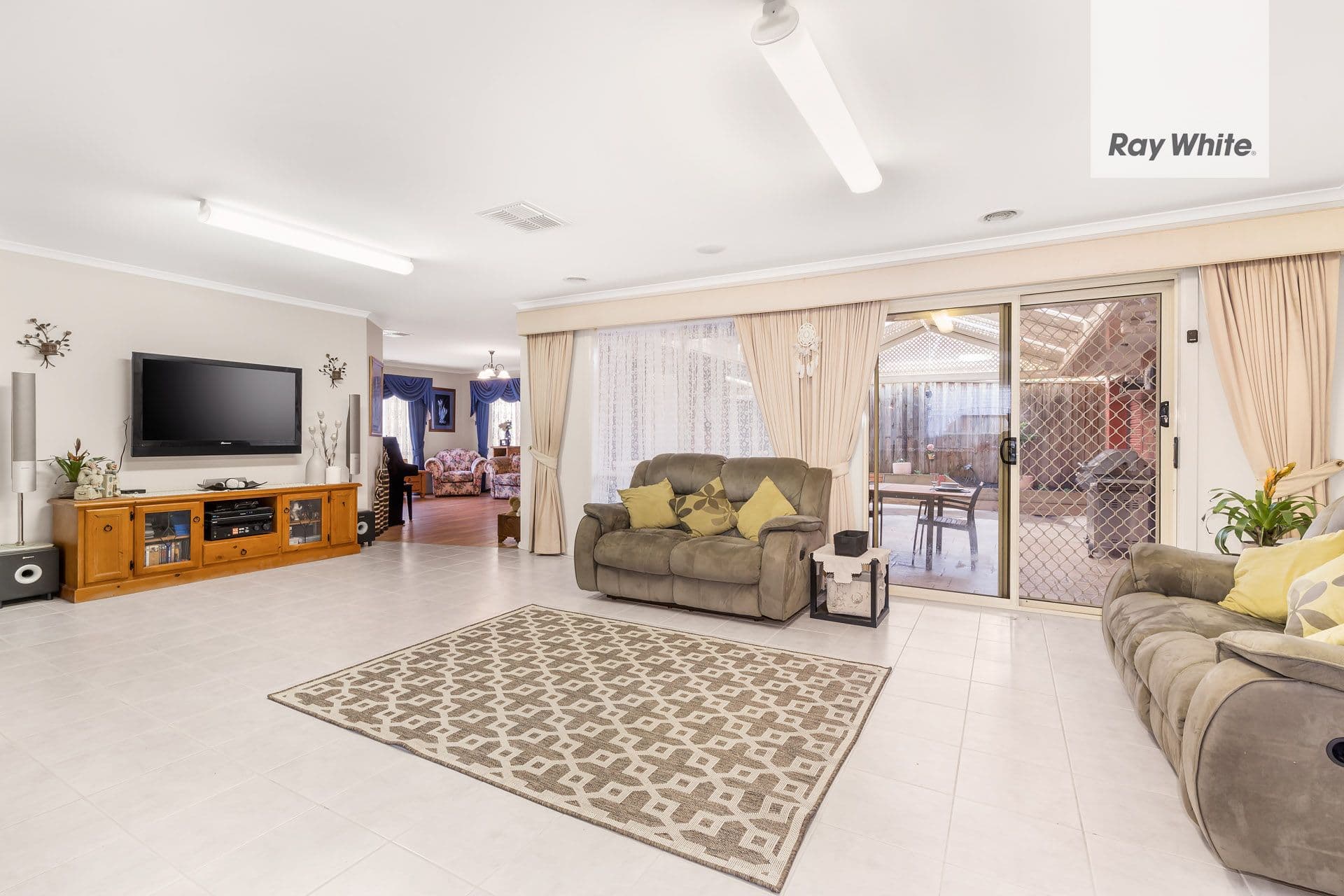 19 Junor Court, South Morang VIC 3752, South Morang - Thumbnail 5