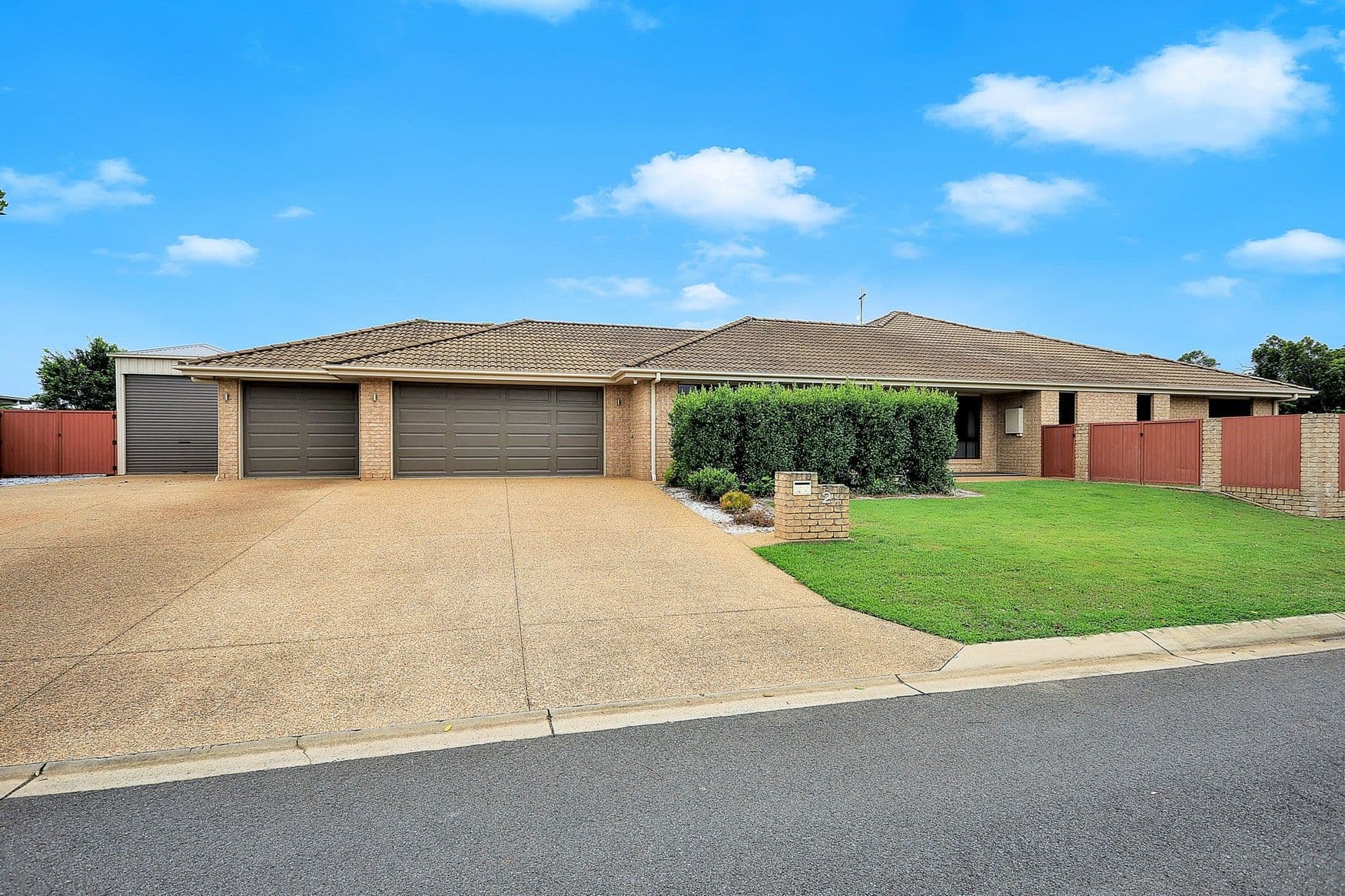 2 Higgins Court, Ashfield QLD 4670, Ashfield - Thumbnail 3