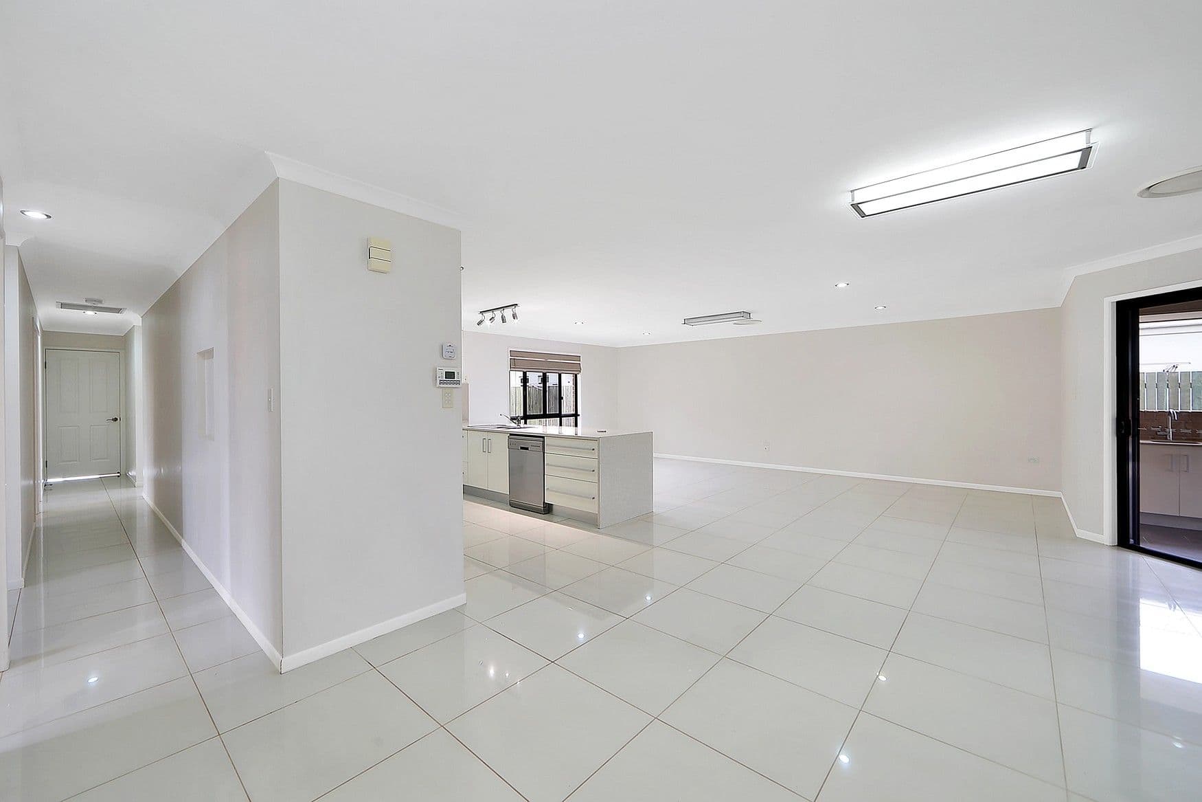 2 Higgins Court, Ashfield QLD 4670, Ashfield - Thumbnail 6