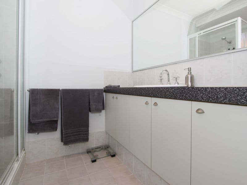 9 Dollarbird Road, SOUTHERN RIVER WA 6110, Southern River - Thumbnail 8