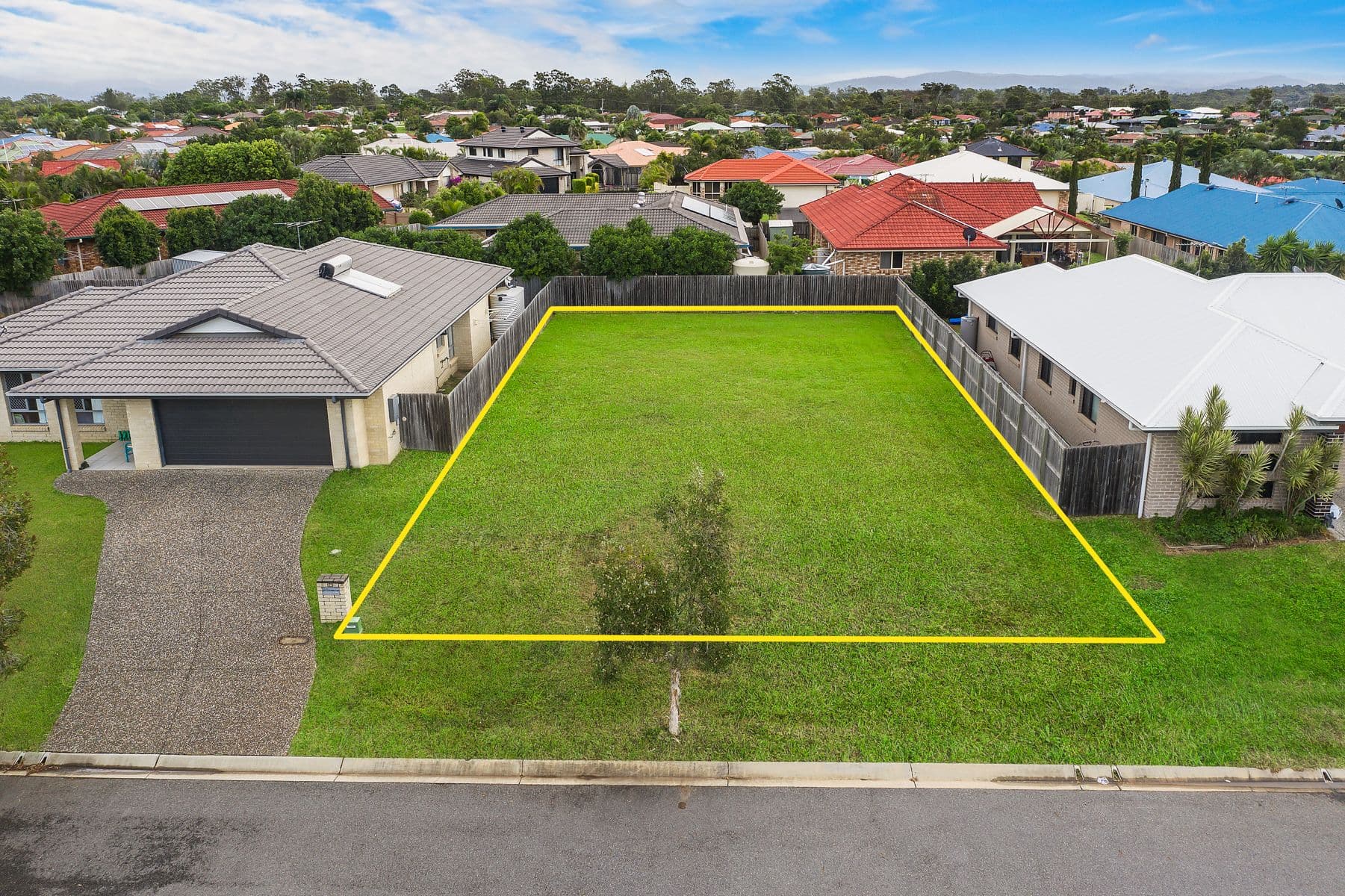 25 Duporth Crescent, Dakabin QLD 4503, Dakabin - Image 1