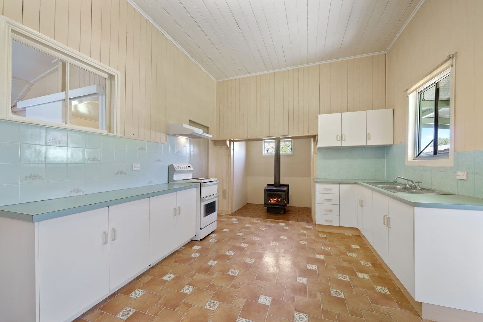 3 Morton Street, Oakey QLD 4401, Oakey - Thumbnail 4
