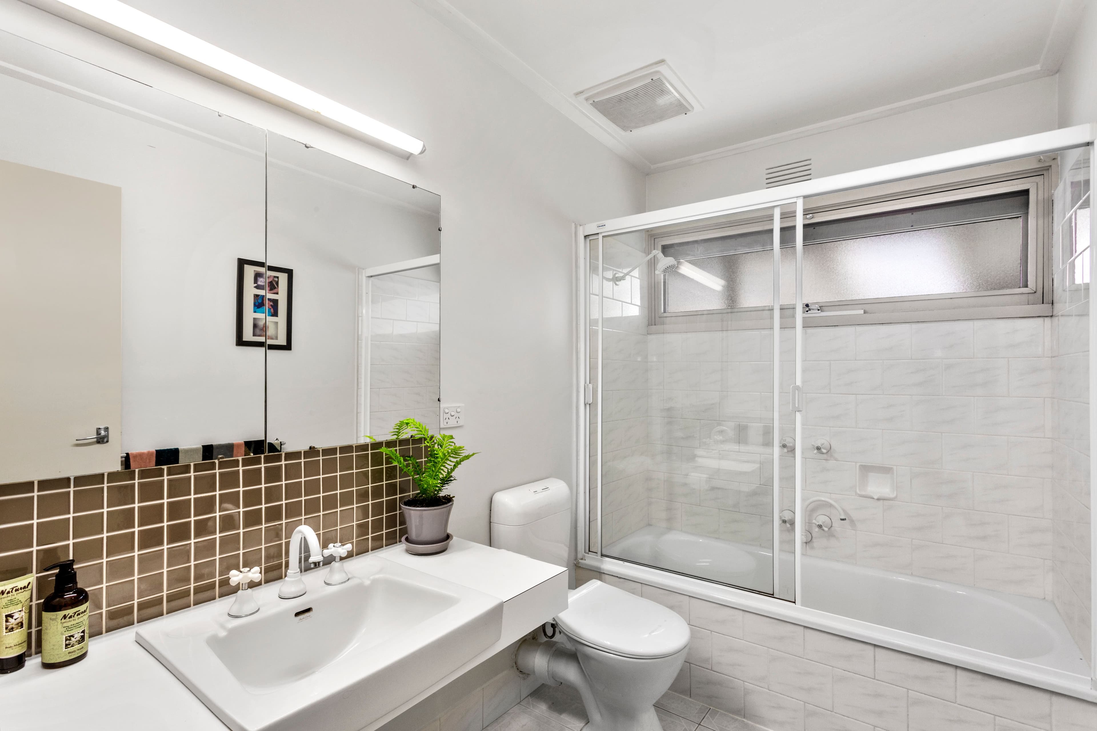 16 Marjorie Avenue, Dingley Village VIC 3172, Dingley Village - Thumbnail 6