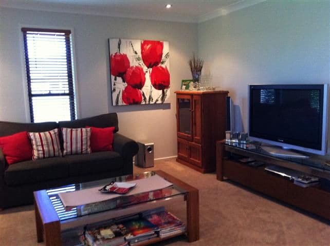 5 Lockyer Crescent, ROMA QLD 4455, Roma - Thumbnail 5