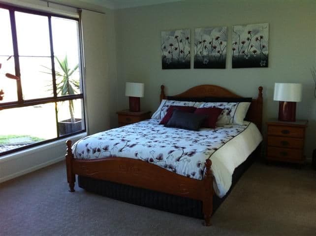 5 Lockyer Crescent, ROMA QLD 4455, Roma - Thumbnail 8