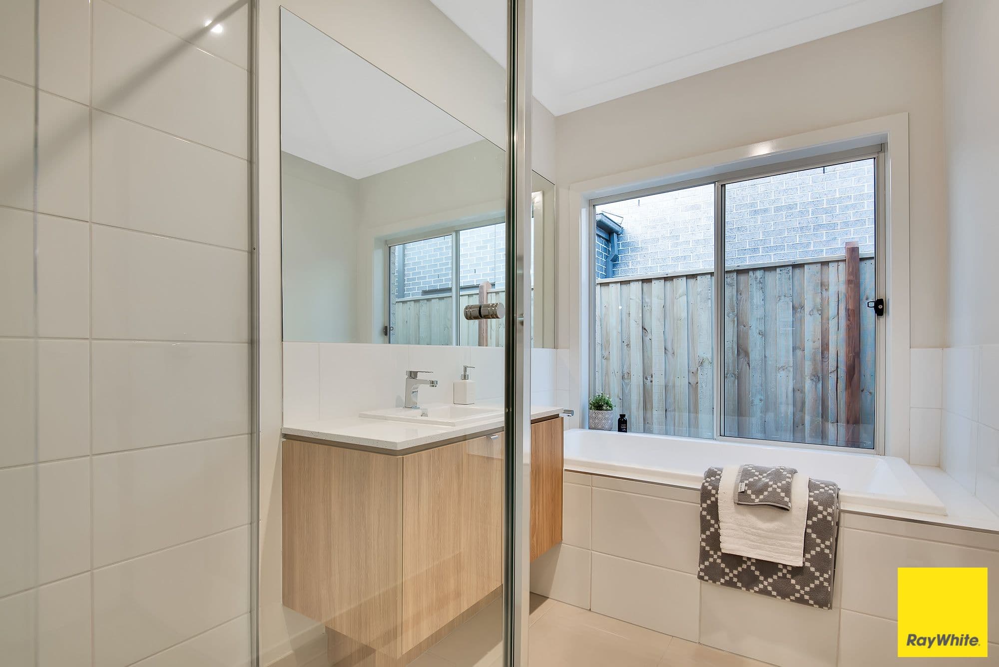 24 Amberfield Street, Mickleham VIC 3064, Mickleham - Thumbnail 7