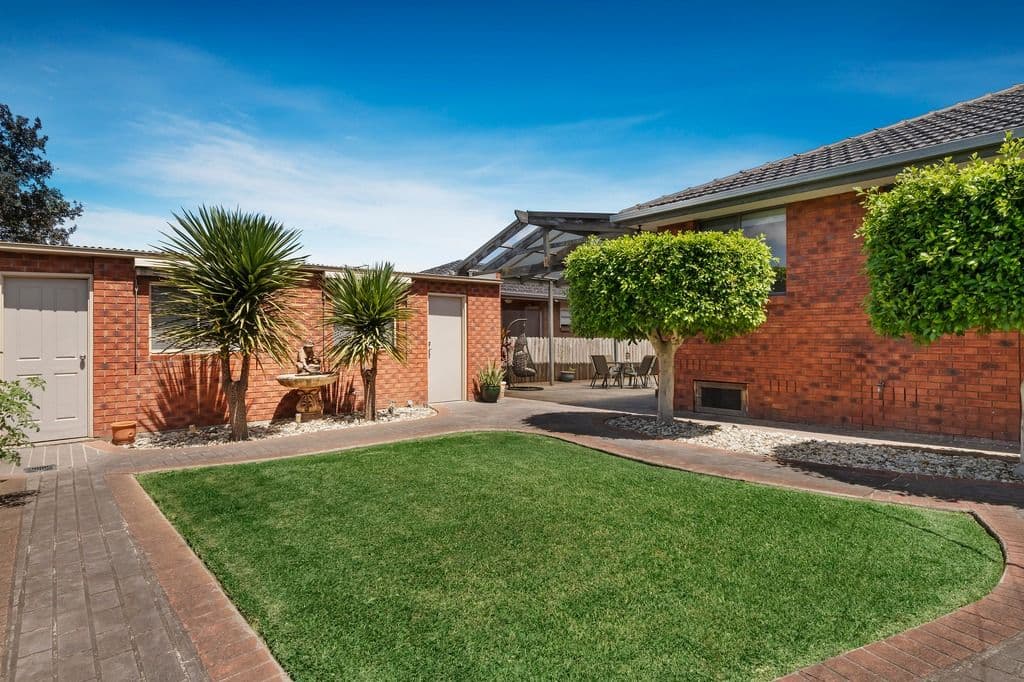 30 Hawkes Drive, Mill Park VIC 3082, Mill Park - Thumbnail 8