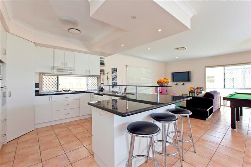 21 Allan Day Drive, WELLINGTON POINT QLD 4160, Wellington Point - Thumbnail 2