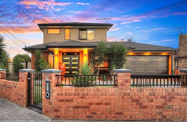 19 Dumbarton Street, RESERVOIR VIC 3073, Reservoir - Image 1