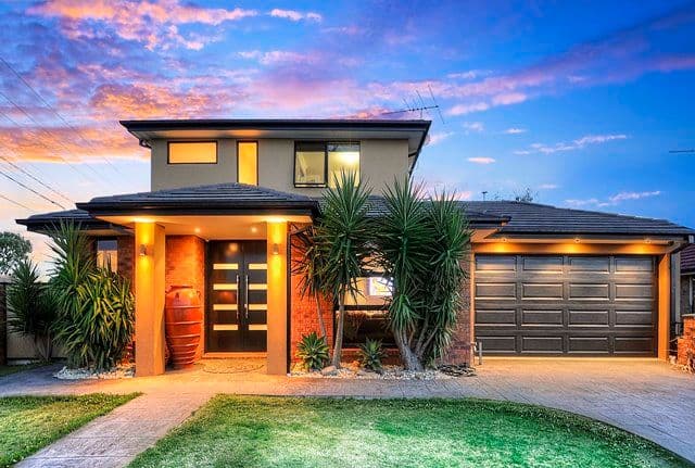 19 Dumbarton Street, RESERVOIR VIC 3073, Reservoir - Thumbnail 2