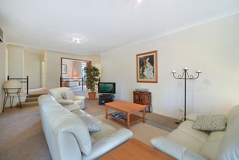34 Woodroffe, MAIN BEACH QLD 4217, Main Beach - Thumbnail 2