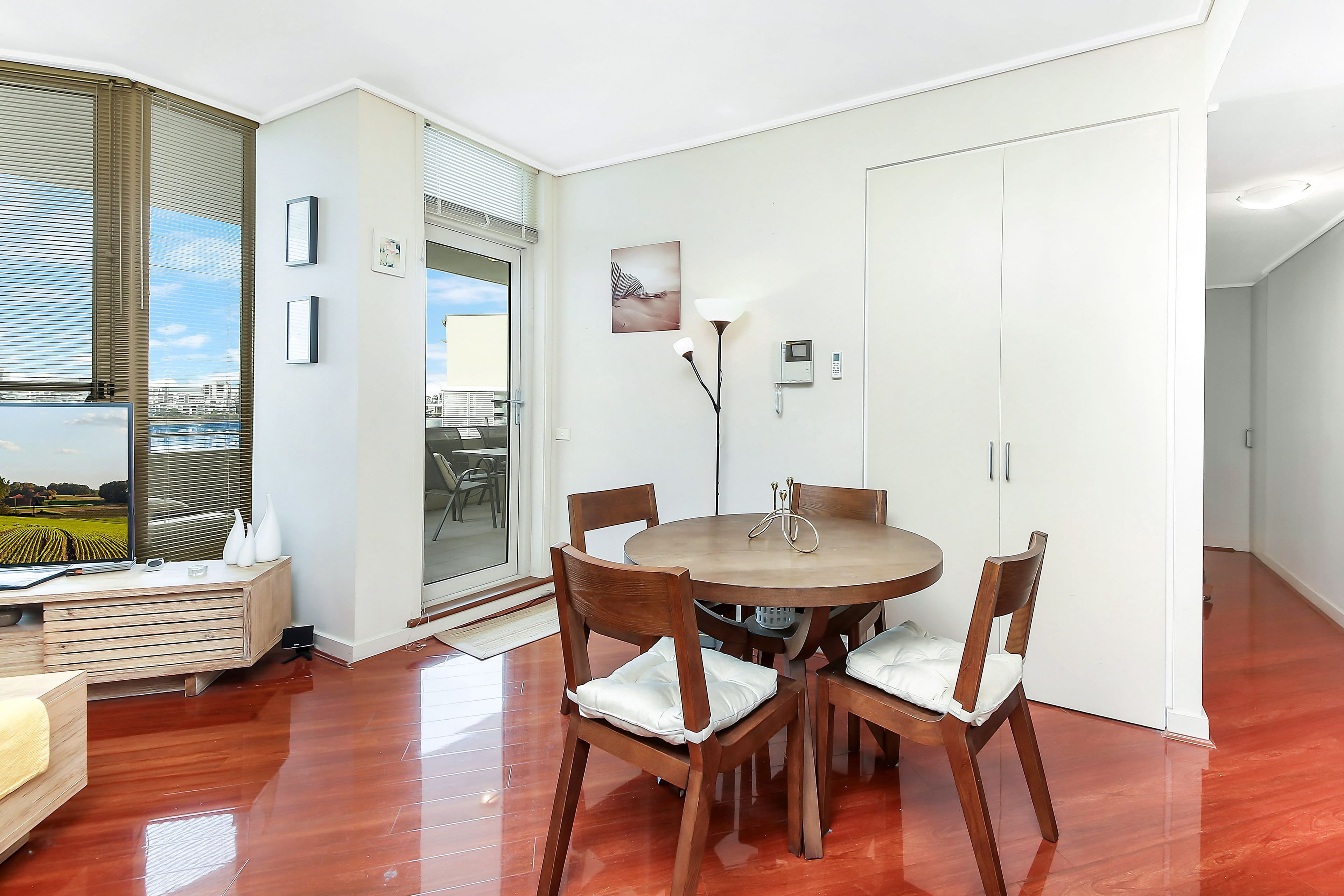 2 The Piazza, Wentworth Point NSW 2127, Wentworth Point - Thumbnail 4