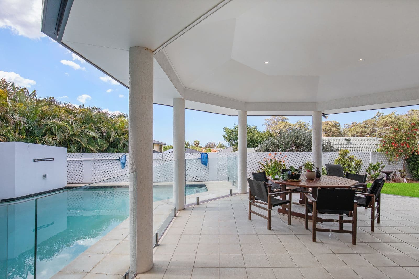 15 Harrow Close, Bridgeman Downs QLD 4035, Bridgeman Downs - Image 1
