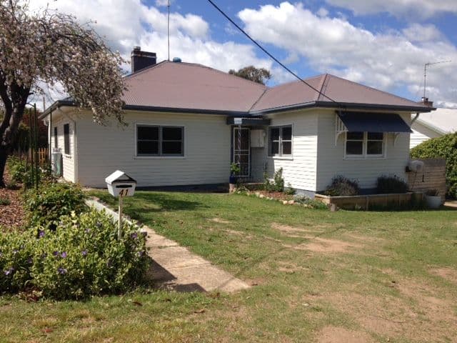 41 Ryrie Street, BRAIDWOOD NSW 2622, Braidwood - Image 1