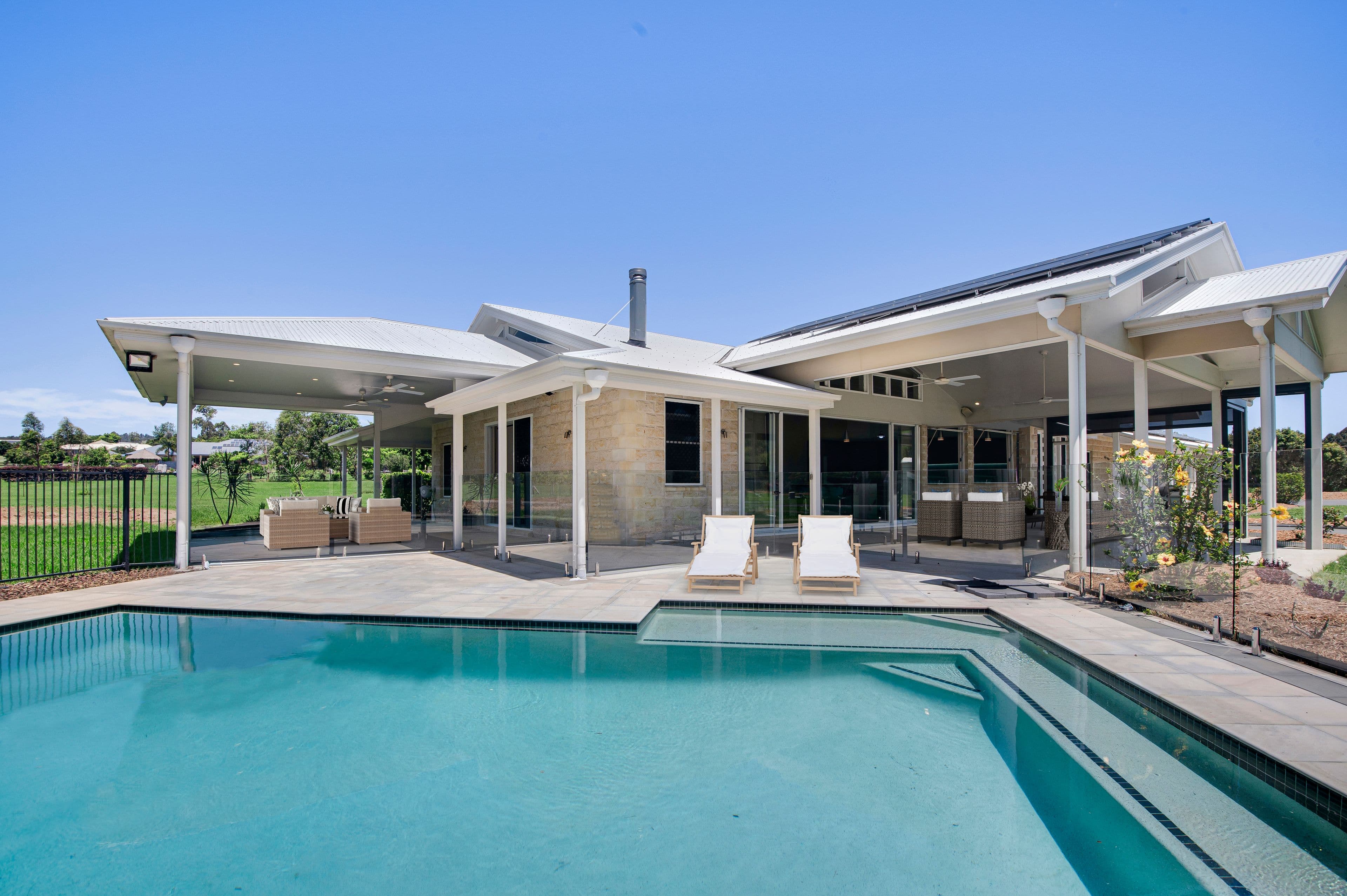 8 Sovereign Way, Samford Valley QLD 4520, Samford Valley - Thumbnail 2