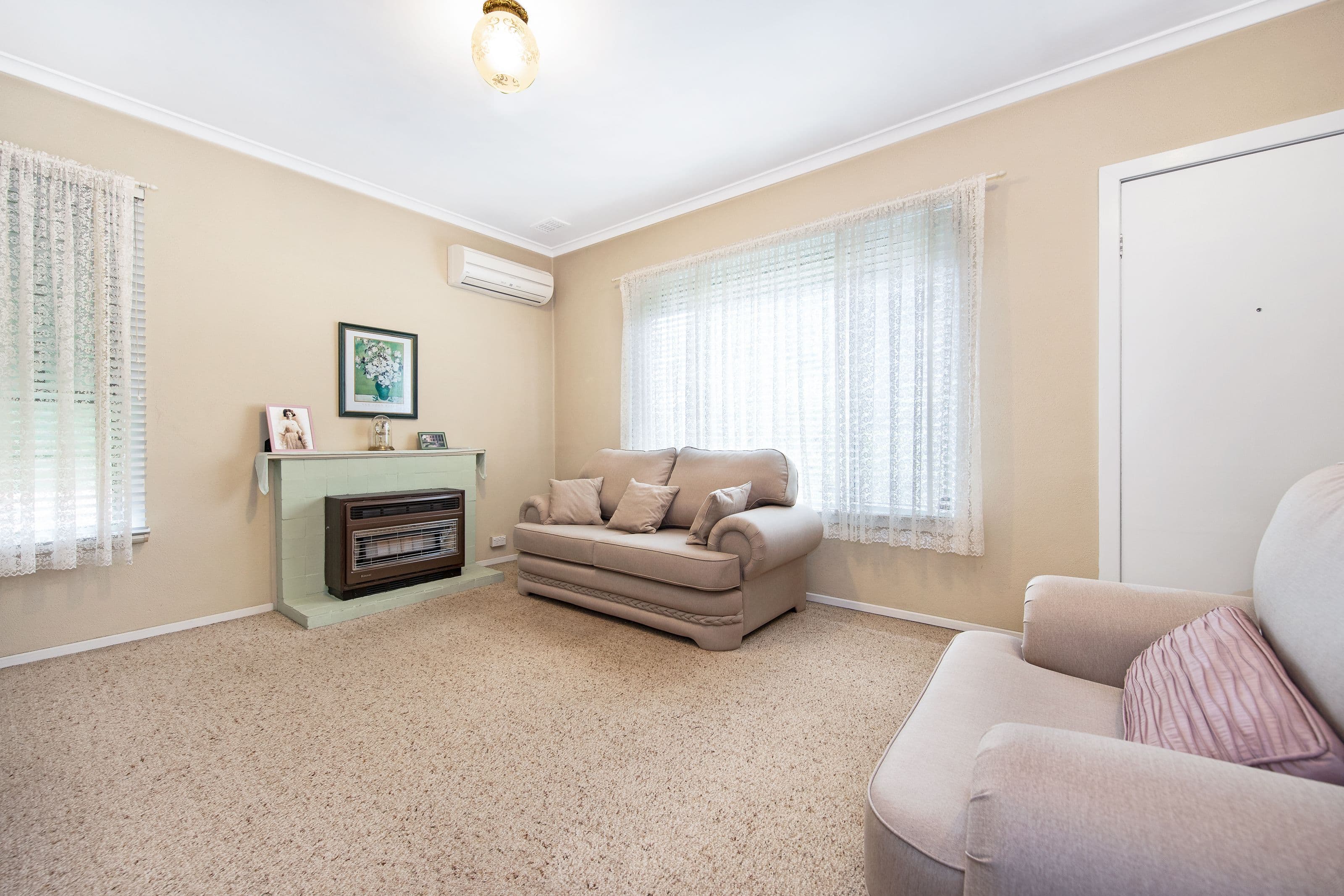 11 Bega Street, Chadstone VIC 3148, Chadstone - Thumbnail 2