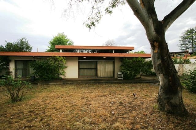 19 Scarborough Street, RED HILL ACT 2603, Red Hill - Thumbnail 2