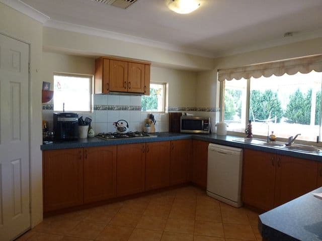 30 Ayrshire Loop, LOWER CHITTERING WA 6084, Lower Chittering - Thumbnail 2