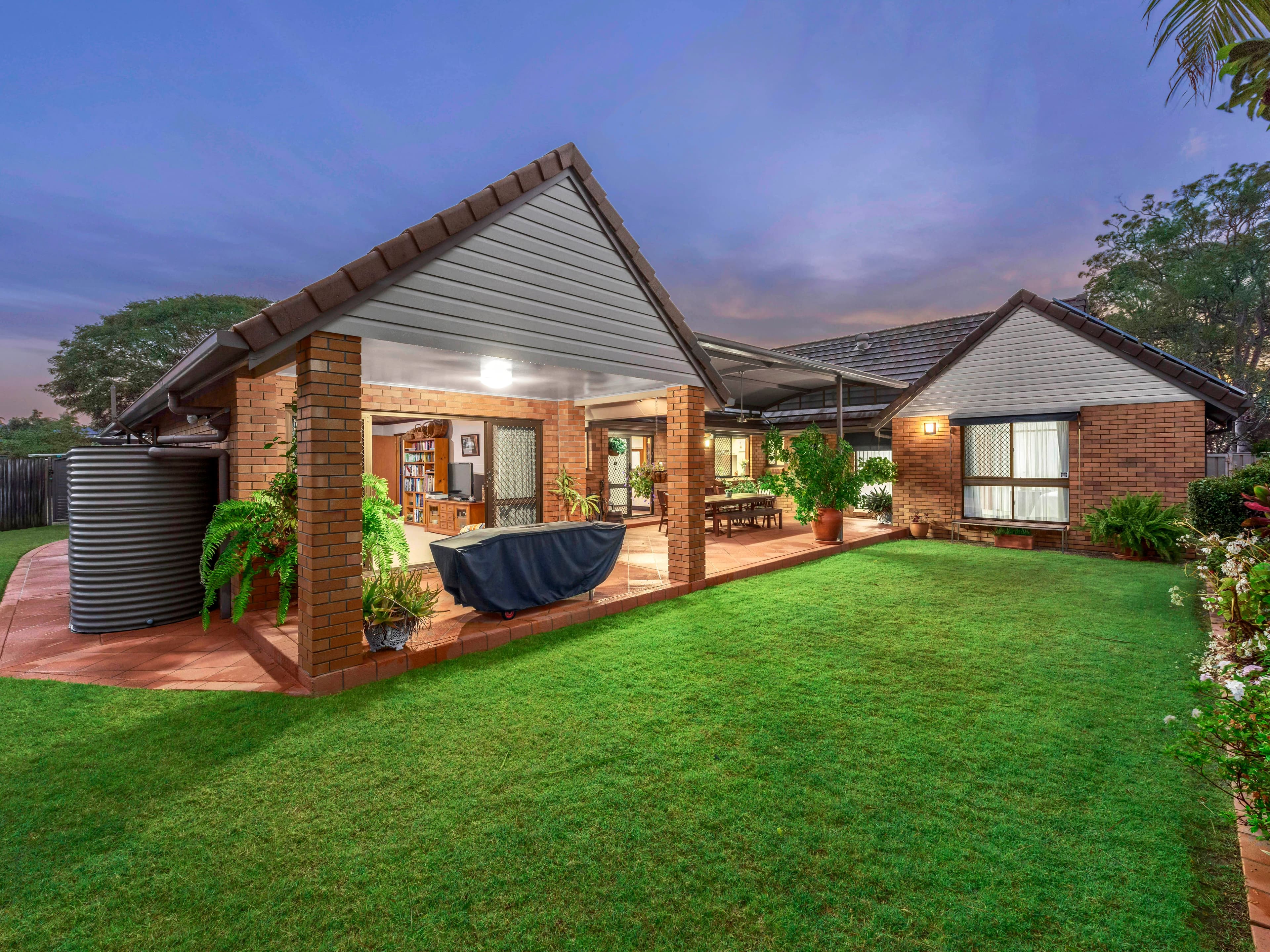 2 Betula Place, Sunnybank Hills QLD 4109, Sunnybank Hills - Thumbnail 2
