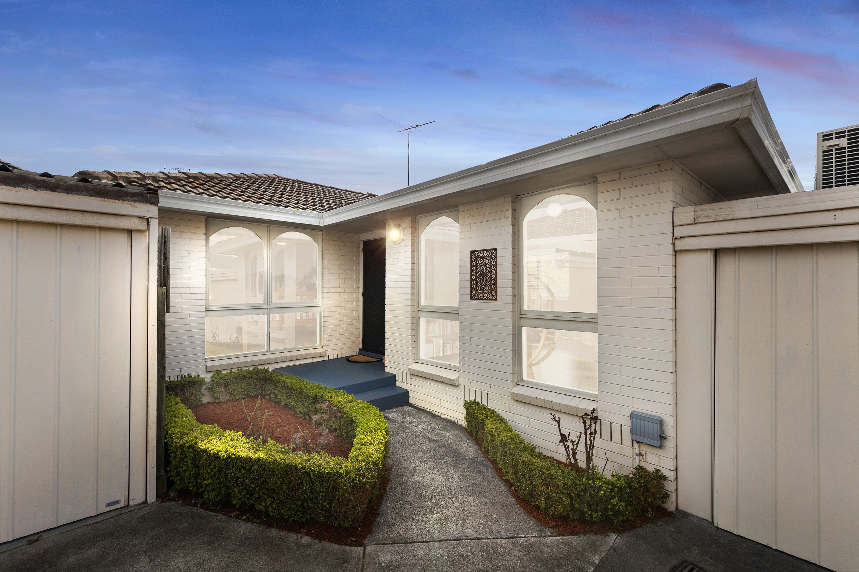 9 Churchill Avenue, Chadstone VIC 3148, Chadstone - Thumbnail 2