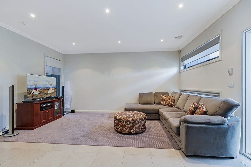 21 Knoll Walk, Epping VIC 3076, Epping - Thumbnail 5