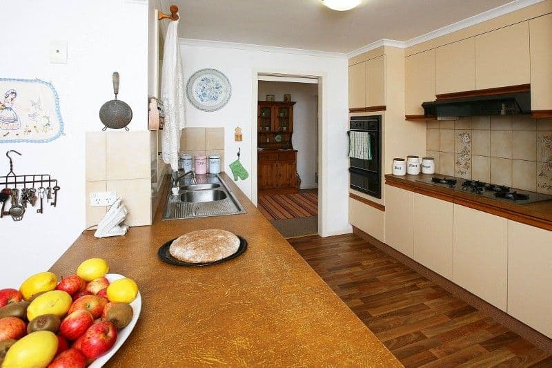 17 Carberry Drive, KURUNJANG VIC 3337, Kurunjang - Thumbnail 2