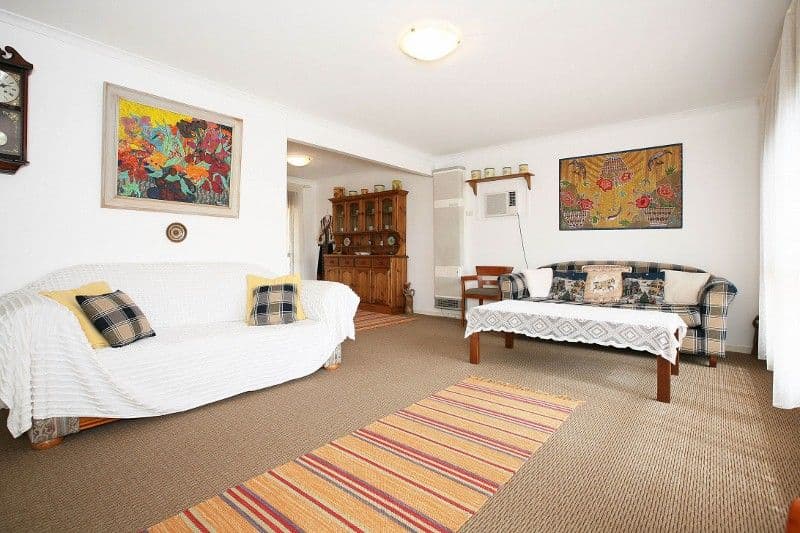 17 Carberry Drive, KURUNJANG VIC 3337, Kurunjang - Thumbnail 5