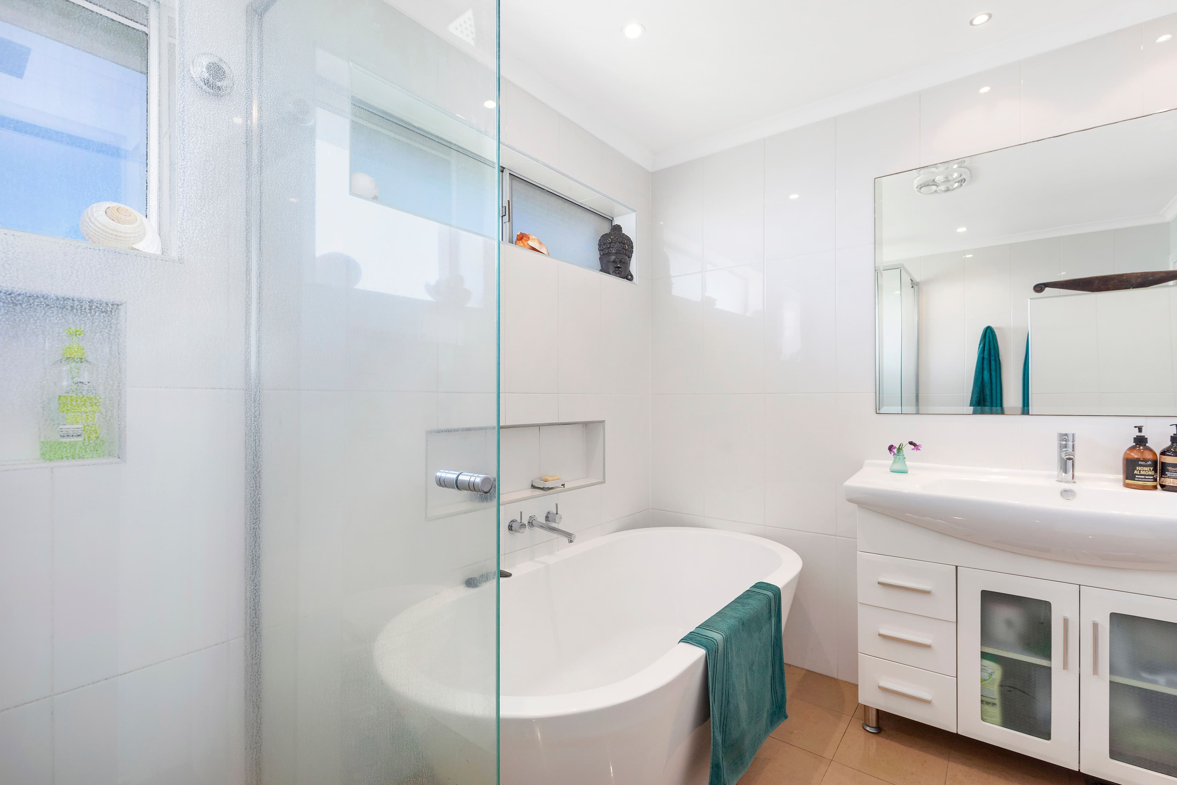 10 Michaela Road, Terrigal NSW 2260, Terrigal - Thumbnail 4