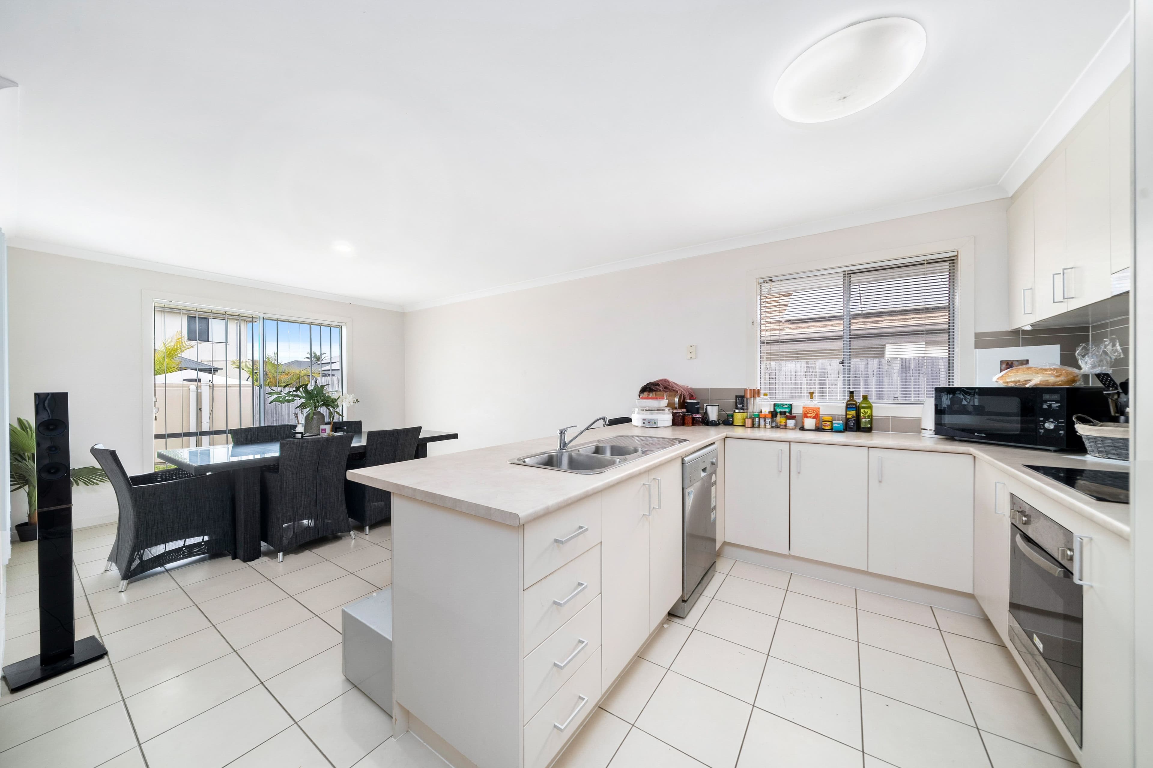 6 Lomond Street, North Lakes QLD 4509, North Lakes - Thumbnail 5