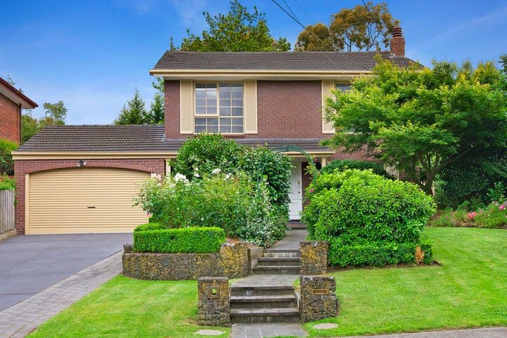 33 Koolkuna Avenue, DONCASTER VIC 3108, Doncaster - Image 1