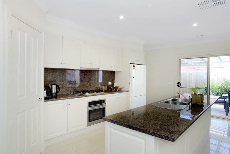 65 Rossack Drive, GROVEDALE VIC 3216, Grovedale - Thumbnail 2