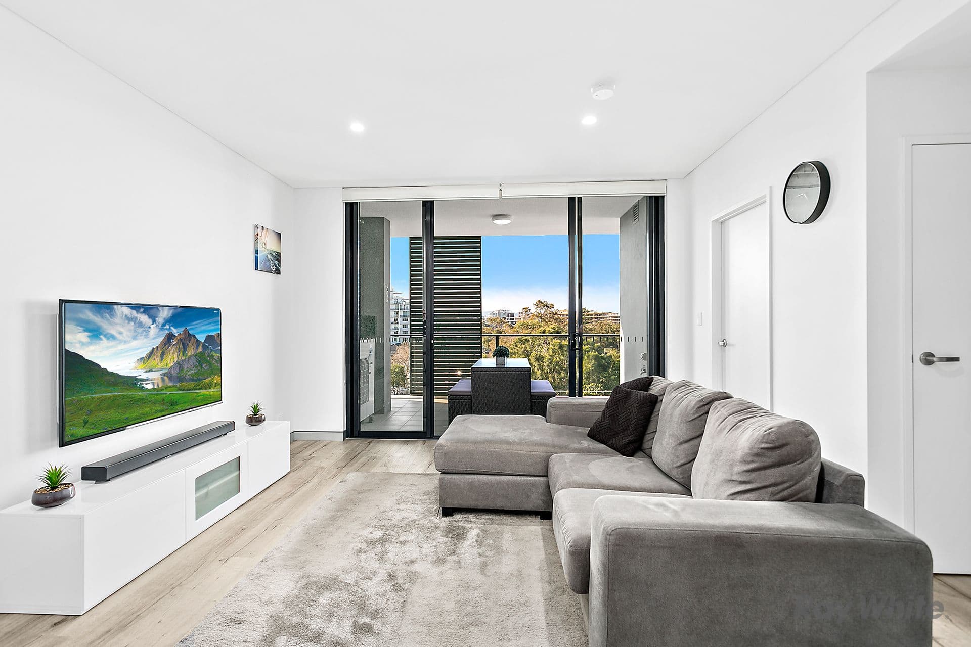 31 Crown Street, Wollongong NSW 2500, Wollongong - Thumbnail 2