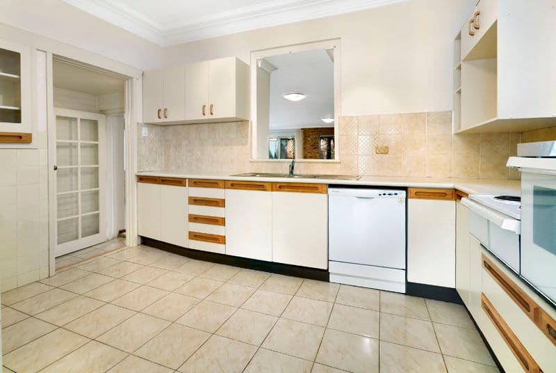 17 Carwar Avenue, CARSS PARK NSW 2221, Carss Park - Thumbnail 4