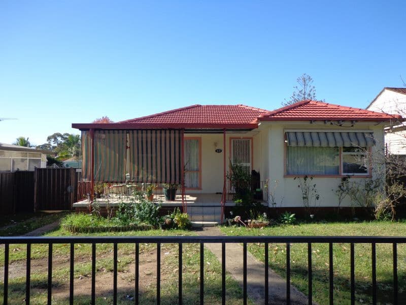 33 Shamrock Street, SMITHFIELD NSW 2164, Smithfield - Image 1
