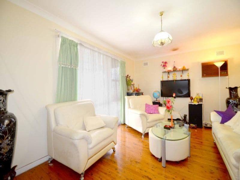33 Shamrock Street, SMITHFIELD NSW 2164, Smithfield - Thumbnail 3