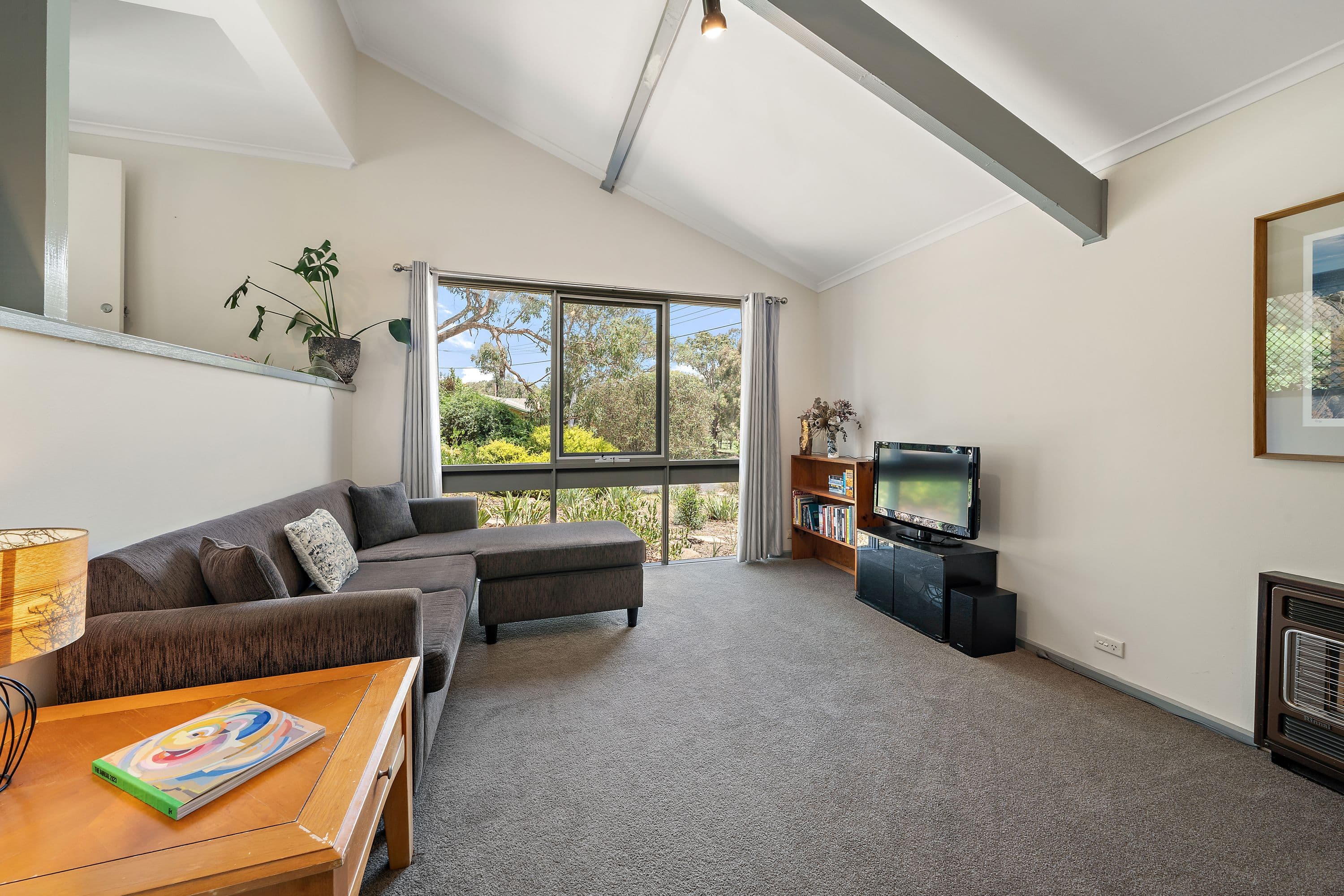 6 Berne Crescent, Macgregor ACT 2615, Macgregor - Thumbnail 4