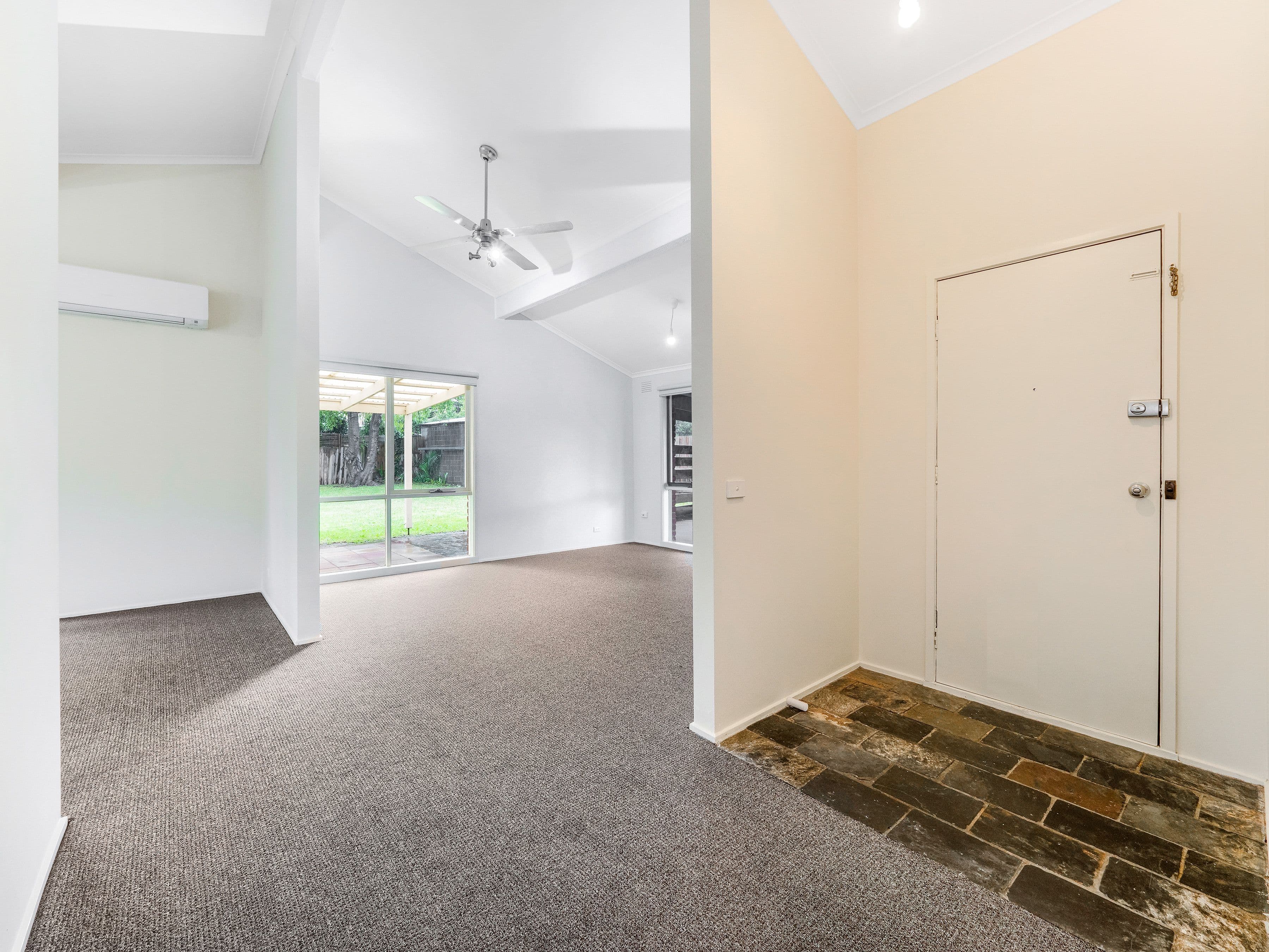 38 Wallace Road, Cranbourne VIC 3977, Cranbourne - Thumbnail 2