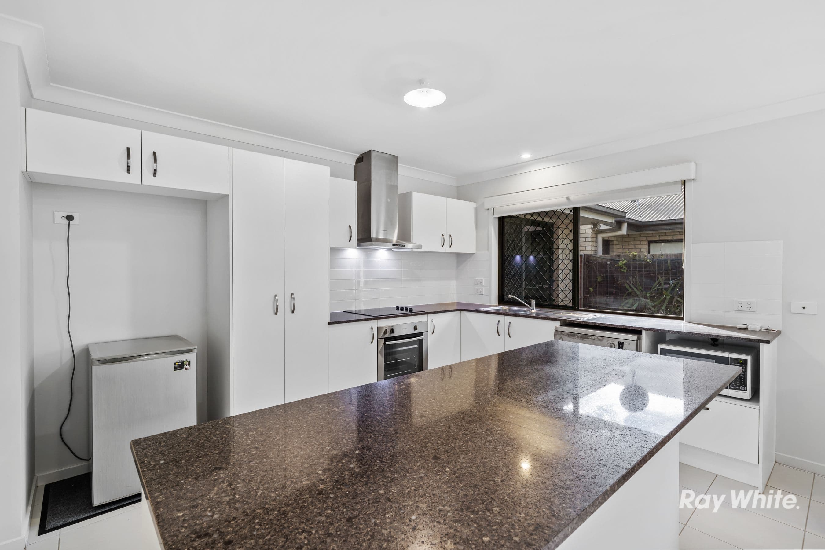 34 Cobblestone Avenue, Logan Reserve QLD 4133, Logan Reserve - Thumbnail 3
