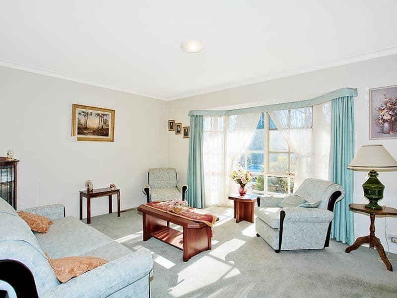 12 Hartigan Street, BLACKBURN VIC 3130, Blackburn - Thumbnail 2