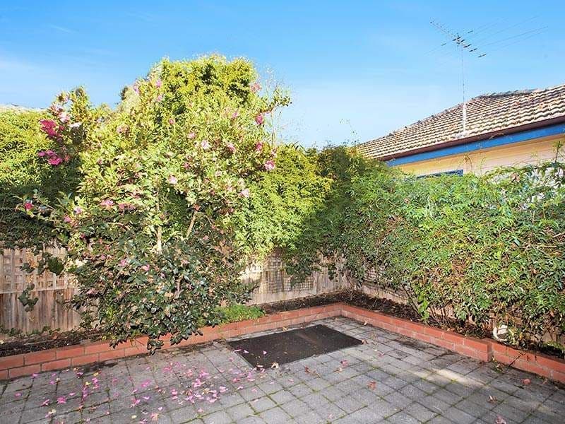 12 Hartigan Street, BLACKBURN VIC 3130, Blackburn - Thumbnail 8