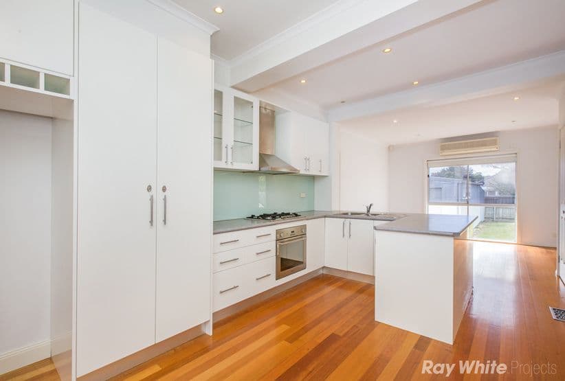 24 Horton Street, Reservoir VIC 3073, Reservoir - Thumbnail 3